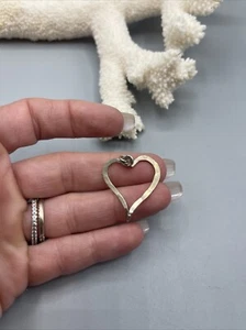 Impresionante colgante firmado de plata de ley 925 con diseño de corazón #Z17 - Imagen 1 de 9