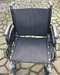 Invacare 9000 SL Foldable Wheelchair - Picture 1 of 12