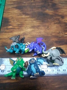 Lot of 5 Bandai Digimon Digital Monsters Mini PVC Toy Figures - Picture 1 of 6