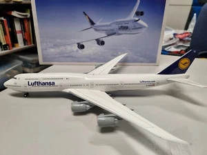 1/200 Herpa Boeing 747-8 D-ABYA - Picture 1 of 4