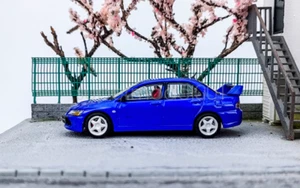 CM 1:64 For Blue EVO Lancer 9 IX Engine Sports Car Model Diecast Metal - Picture 1 of 6