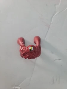 TOTAL JUSTICE “The Flash” Justice League 1996 Vintage Kenner Chest Accesory part - Picture 1 of 6