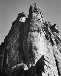 Formación rocosa, Parque Nacional Zion, Utah por Ansel Adams fotografía de colección - Imagen 1 de 3