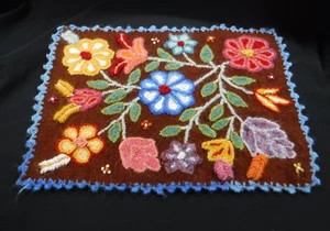 Vintage~gewebt~bestickt~12 x16~Blumen Kommode Schal~Läufer~Handwerk~Kunst - Bild 1 von 6