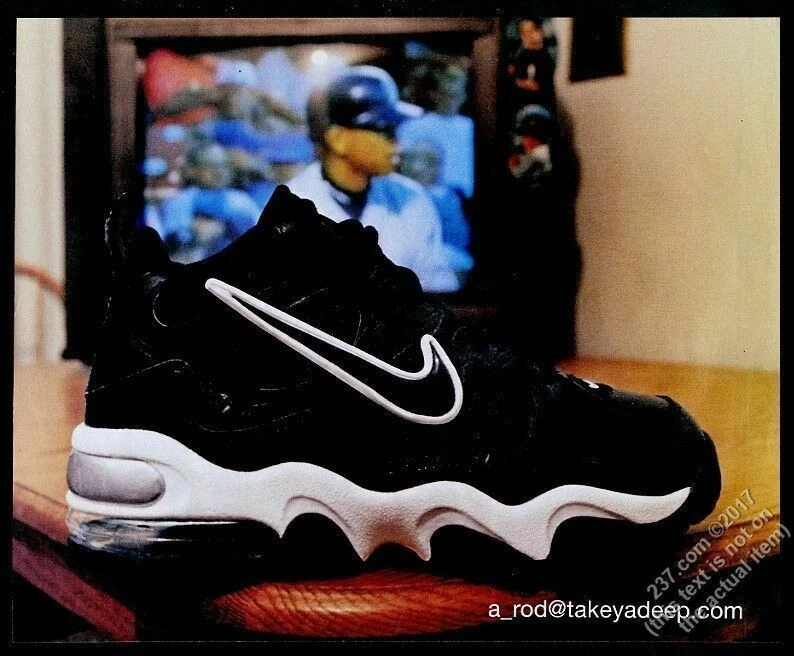 1997 Nike A-Rod zapatos blanco y negro foto vintage anuncio impreso Foto 1 de 1