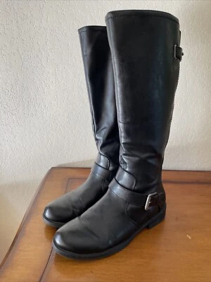 Yuu Catie Botas Hasta la Rodilla Imitación Cuero Negras Hebilla Talla 9.5M Cremallera Lateral Foto 1 de 4