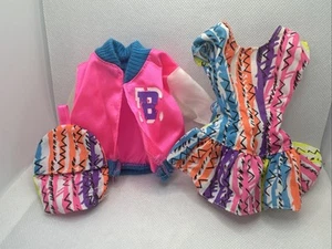 1993 Mattel School Spirit BARBIE #10682 Barbie Outfit Dress / Jacket / Backpack - Picture 1 of 7