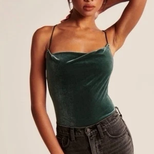 Abercrombie & Fitch Cami-Body Samt grün Größe M  - Bild 1 von 5
