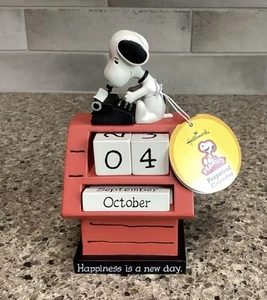 Hallmark Peanuts Snoopy Ewiger Kalender Glück ist ein neuer Tag mit Etikett - Bild 1 von 11