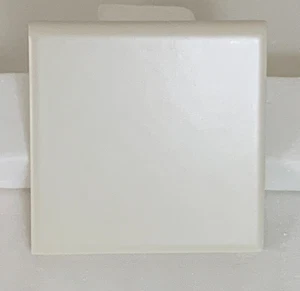 Neu Vintage Florida Keramikfliese Knochen weiß 4 3/8" x 4 3/8" Bullnose matt * 2 * Stck. - Bild 1 von 11