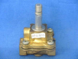 Honeywell Skinner brass solenoid valve 1/2" - Picture 1 of 5
