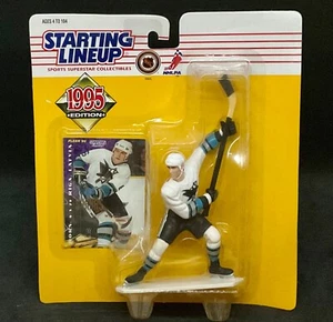 1995 Sandis Ozolinsh Kenner Starting Lineup SLU Figure & Card Sealed Brand New - Picture 1 of 3
