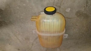 10/2012 to 12/2018 Foton Tunland - Coolant overflow reservoir P1130410001A0 - Picture 1 of 3