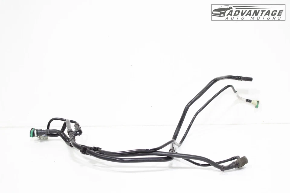 Chevrolet Camaro 2016-2021 2,0 L tanque de gasolina llenado de combustible cuello manguera tubo OEM Foto 1 de 4