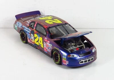 Action Racing NASCAR 1999 Monte Carlo #24 Jeff Gordon Dupont Superman 1:32 - Imagem 1 de 4