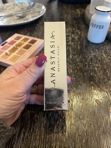 Anastasia Beverly Hills Luminous Foundation 580W - NIB 1.0 oz - Picture 1 of 4