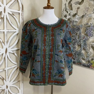 CHAQUETA LIGERA ARTÍSTICA BORDADA BOHO MEDIANA PEREJIL Y SALVIA Foto 1 de 4