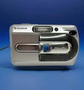 Fuji Finepix A330 Digital Camera 3.2 MP 3 X Optical 1.6 Digital Zoom USP Web Cam - Picture 1 of 6