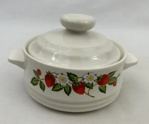 Vintage SHEFFIELD Strawberries ‘N Cream Stoneware Sugar Bowl Lidded Casserole - Picture 1 of 14