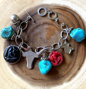 BRAZALETE VINTAGE GRUESO TURQUESA Y RESINA TALLADA TONO PLATA TEMA TEXAS - Imagen 1 de 11