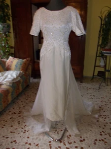ABITO DA SPOSA VINTAGE IN RASO E PIZZO COLOR AVORIO MARCA ROBELLA SPOSE N° 8 - Picture 1 of 17