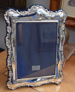 SHEFFIELD Hallmarked Sterling Silver Portrait 925 Frame R. Carr Ltd 2002 10.5x8" - Picture 1 of 13