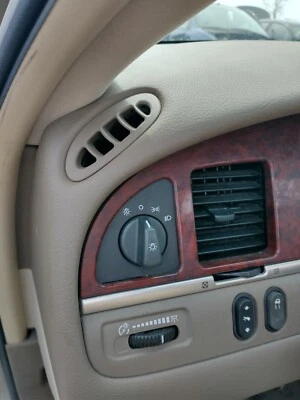 Tan  Set of (2)  99-11 LINCOLN Town Car Dash Air Vent cover Grille - Image 1 of 4