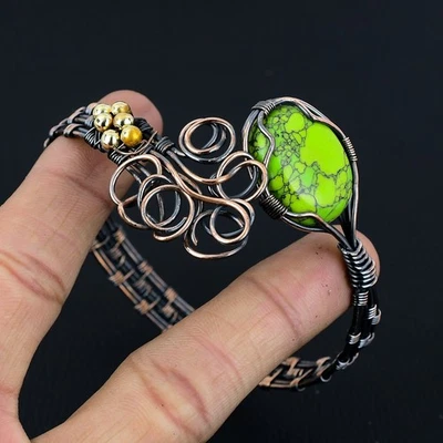 Brazalete ajustable envolvente de alambre de cobre con piedras preciosas hechas a mano turquesa verde Foto 1 de 4