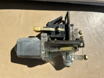 经测试 1990 - 97 原始设备制造商林肯镇汽车卡车拉下电机闩锁活动继电器 — 第 1/2 张图片