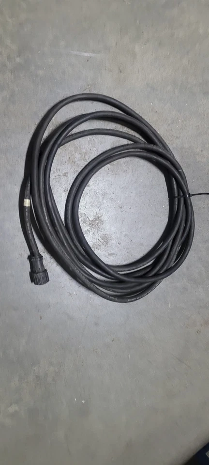  Cable de extensión para soldador MILLER, 14 pines 8 conductores usado 25 pies Foto 1 de 1
