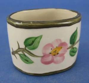 Anillo de servilleta rosa del desierto franciscano adorno de vid flores rosadas - Imagen 1 de 1
