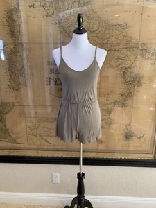 Ultra Flirt Damen grün Spandex Shorts Pullover Gr. S - Bild 1 von 9