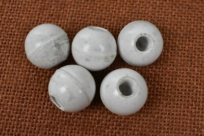 5 x 3/4" Diameter White Plastic Knobs, Threaded 1/4" Whitworth - Image 1 of 2