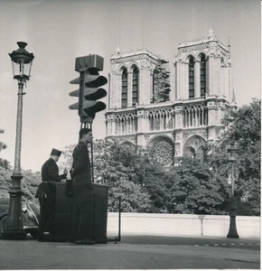 PARIS c. 1950 - Nouvel Appareil Feux Rouge Policier - NV 7320 - Picture 1 of 2