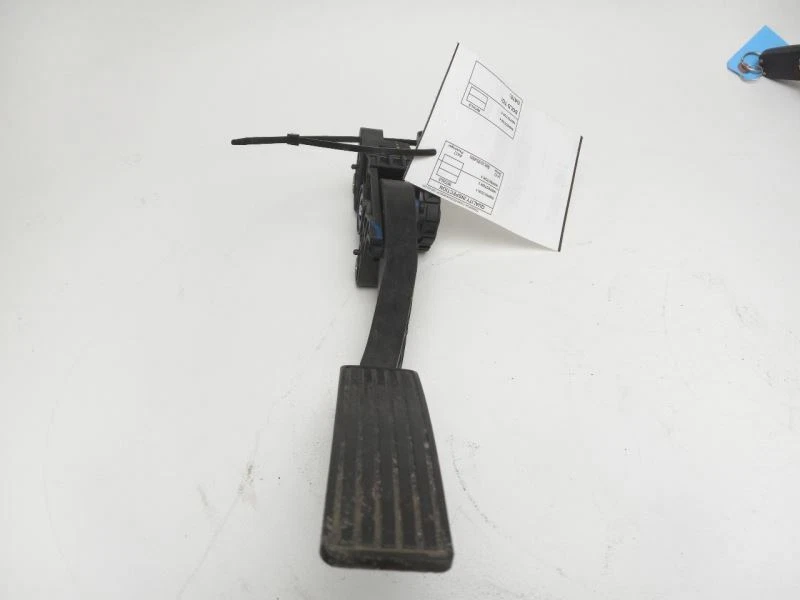 GMC 2012 acelerador de terreno pedal de gasolina Foto 1 de 4