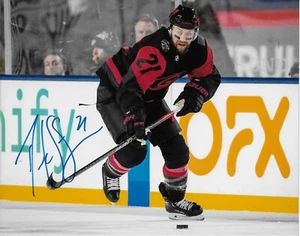Foto original autografiada de los huracanes de Carolina Derek Stepan 8x10 - Imagen 1 de 2