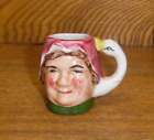 Vintage Miniaturowy dzbanek z postaciami Artone England Toby - Kobieta z gęsią - 1 7/8"