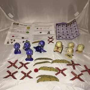 Lot of 8 Awesome Little Green Men Figures Blue And Tan Accessories Airplane C12 - Picture 1 of 9
