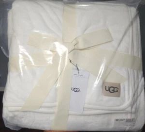 New with Tags UGG Duffield  Large Spa Throw  74x 94 - Picture 1 of 2