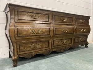 Baker Furniture 9 Drawer Bombe French Provincial Dresser, Burl Veneer Top; Mint - Picture 1 of 12