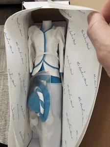 White & Turquoise Suit, Princess Diana Doll Royal Wardrobe, Danbury 773-015 - Picture 1 of 3