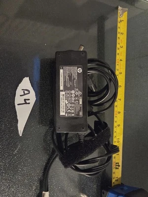 HP AC-Adapter | Genuine - PPP012H-S - Image 1 of 4