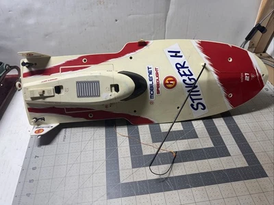 Радиоуправляемая скоростная лодка Nikko Stinger II НЕПРОВЕРЕННАЯ только лодка - Изображение 1 из 4