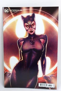 Catwoman #38 Jenny Frison Bat Signal Variant 2022 DC Comics VF- - Picture 1 of 3