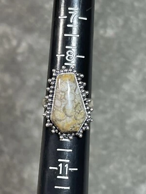 Anillo de plata maciza 925 con piedras preciosas de coral fósil!!  Talla 9 (ajustable) Foto 1 de 4