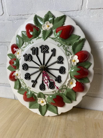 Vintage Ceramic Battery Wall Clock Strawberries And Flowers, Scioto 1983 Cover