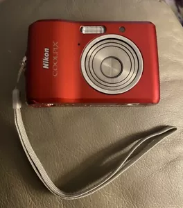 Nikon COOLPIX L18 8.0MP Digital Camera - Red - Picture 1 of 11