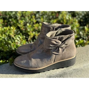 Clarks Pewter Metallic Leder Sharon Salon Schleife Komfort Stiefeletten 8/39 - Bild 1 von 9