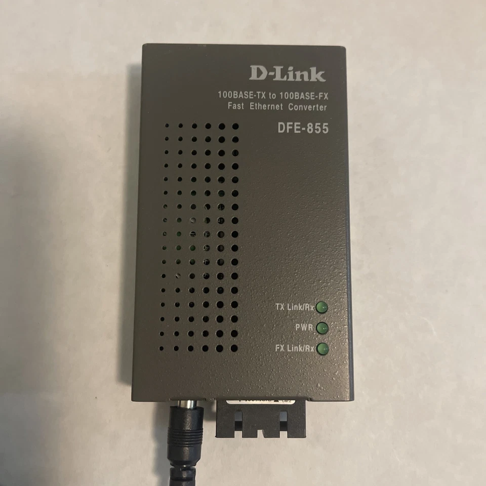D-Link DFE-855 1 RJ-45 1 SC Fast Ethernet Converter Ver C2 100 Base-TX To FX - Image 1 of 4