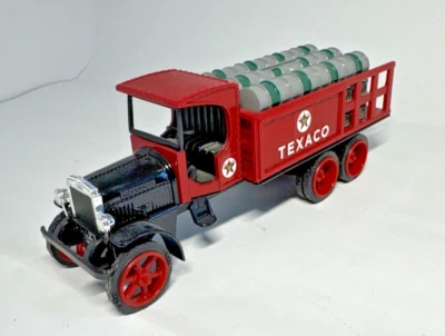 ERTL  Texaco Kenworth Stake Truck 1925 Collector Series #9  coin bank - 1992 - Image 1 of 4